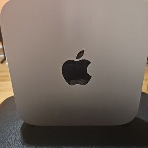 Apple Mac Mini in Silver